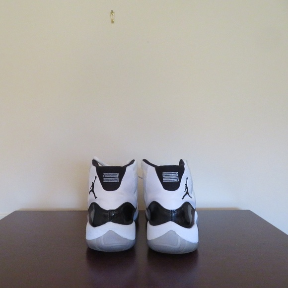 Air Jordan 11 Retro Concord 2011 Size 10 VNDS - Picture 2 of 7